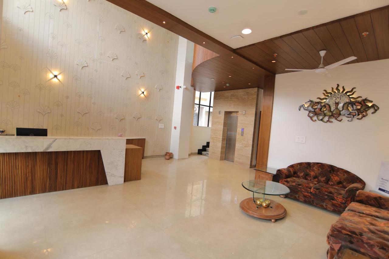 Hotel Mumbai House Express Udaipur Exterior photo